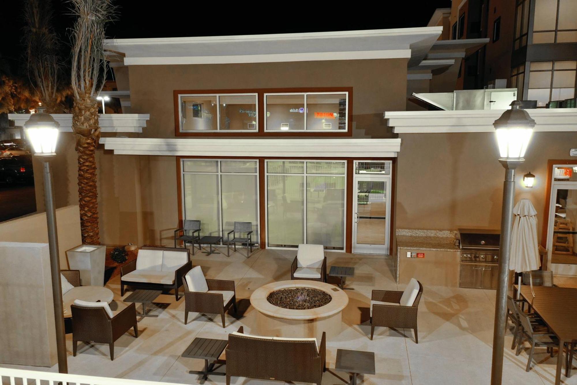 Residence Inn Las Vegas South/Henderson Екстер'єр фото